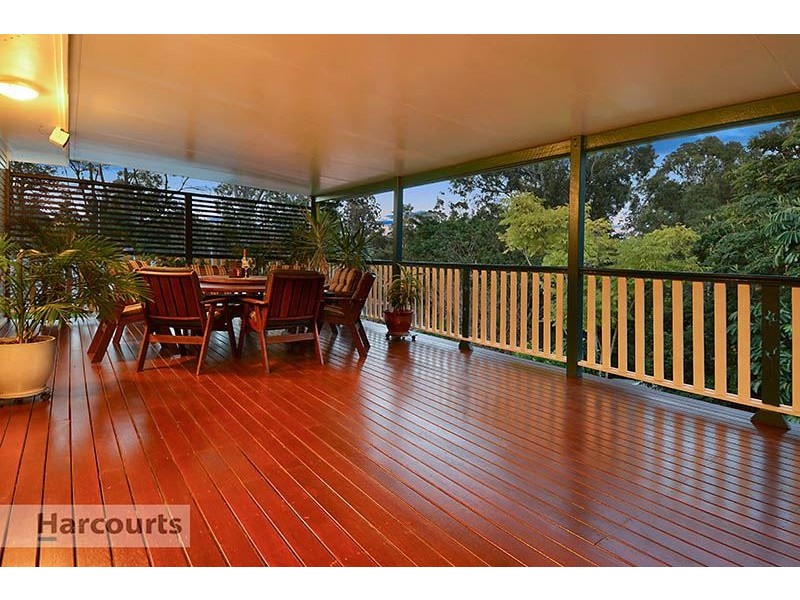 8 Lemm Street, Everton Hills QLD 4053