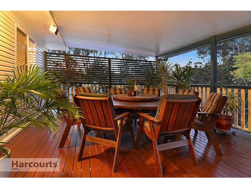 8 Lemm Street, Everton Hills QLD 4053