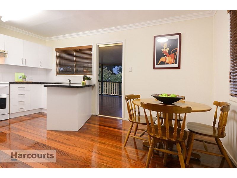 8 Lemm Street, Everton Hills QLD 4053