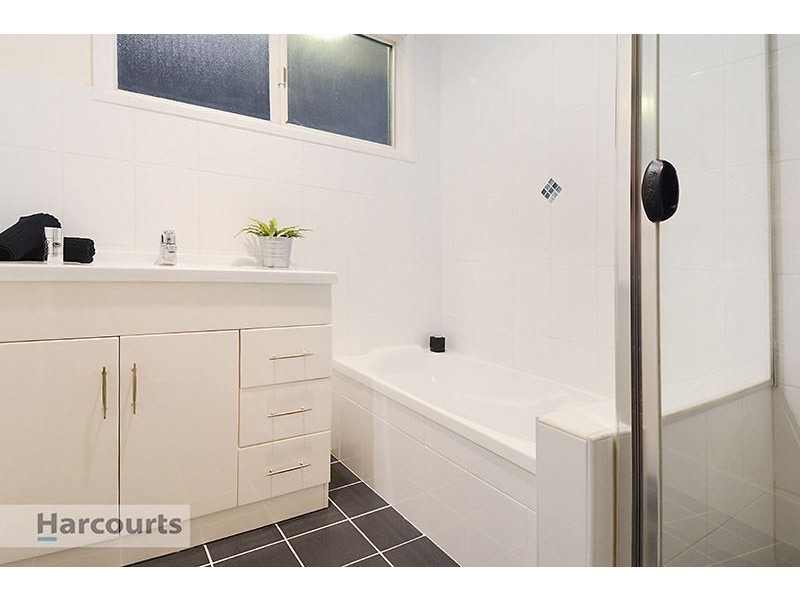 8 Lemm Street, Everton Hills QLD 4053