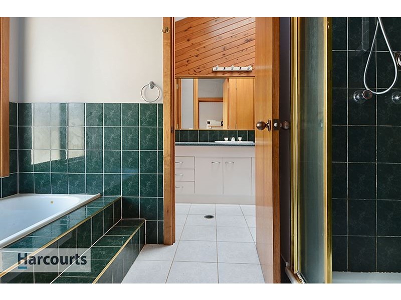 30 Adams Road, Cashmere QLD 4500