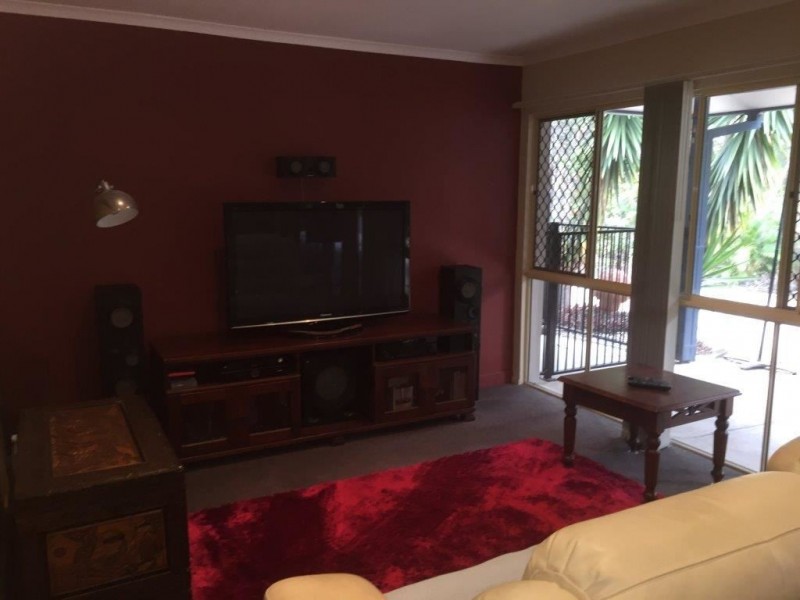 17 Barker Street, Cashmere QLD 4500