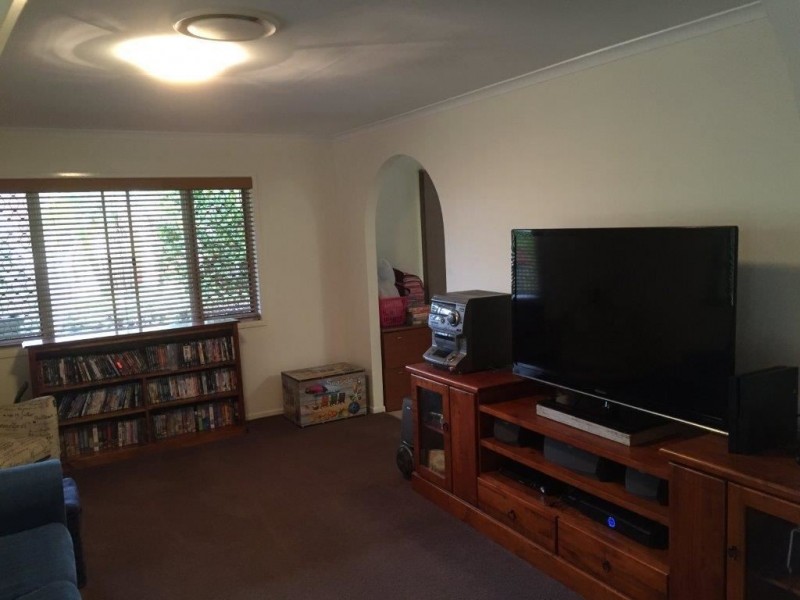 17 Barker Street, Cashmere QLD 4500