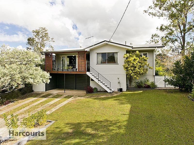 6 Gordon Road, Ferny Hills QLD 4055