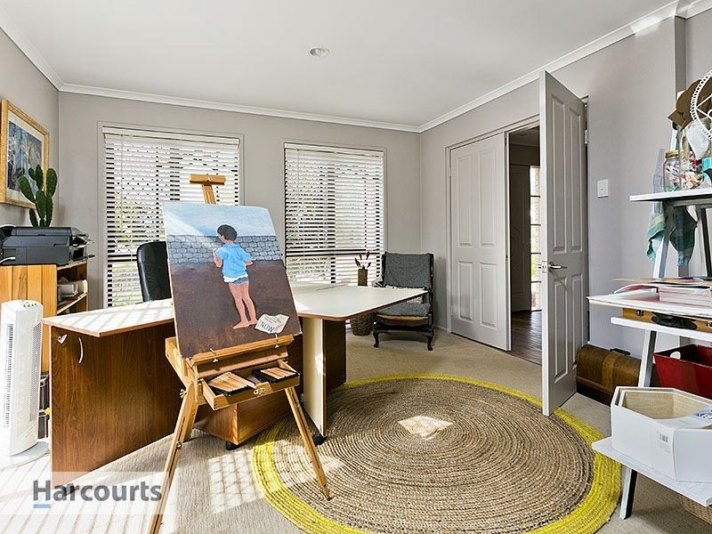 10 Woodgate Court, Ferny Hills QLD 4055