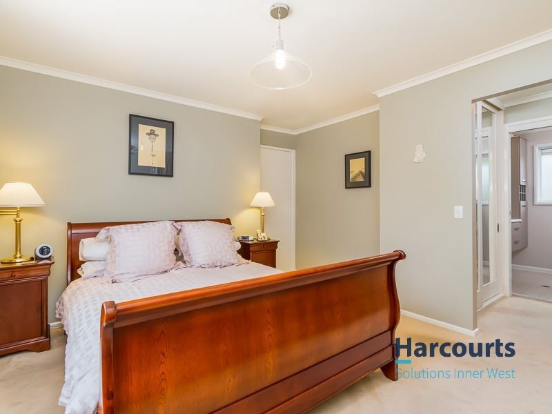 12 Gleneden Court, The Gap QLD 4061
