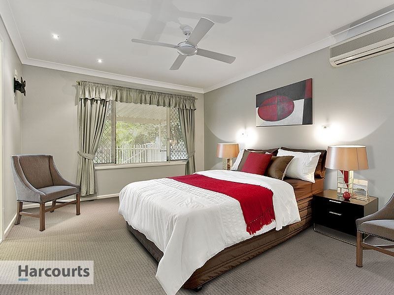 2 Thomas Place, Upper Kedron QLD 4055