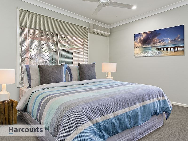 2 Thomas Place, Upper Kedron QLD 4055