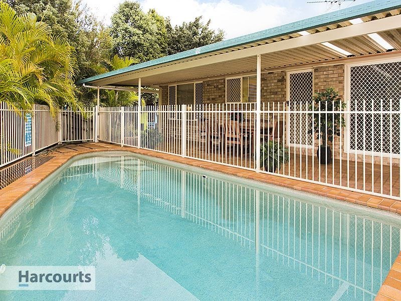 2 Thomas Place, Upper Kedron QLD 4055