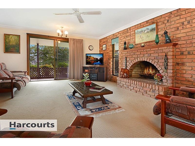 9 Mountain View Court, Samford Valley QLD 4520