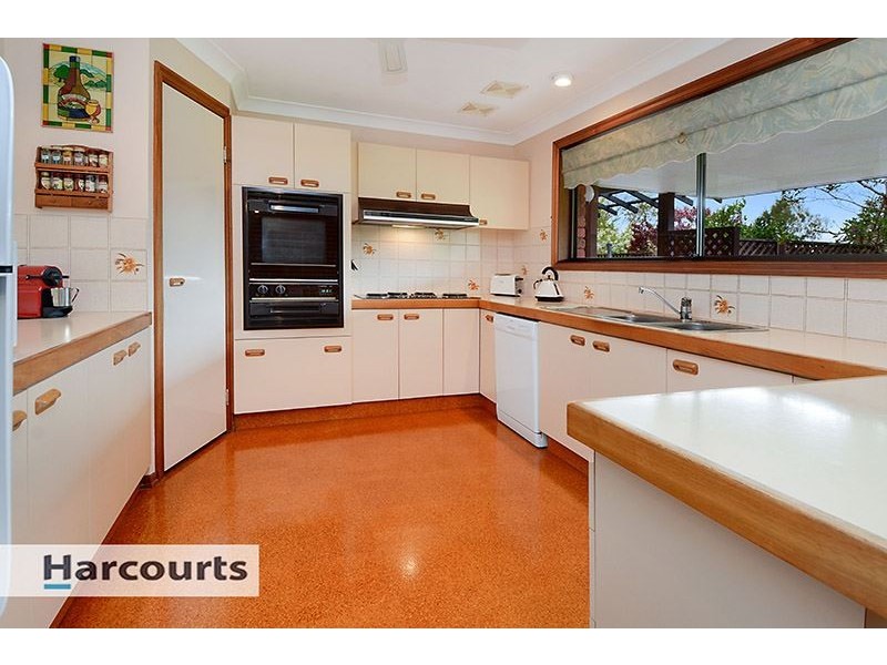 9 Mountain View Court, Samford Valley QLD 4520