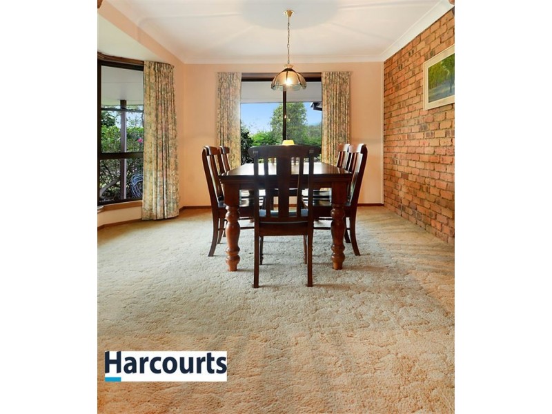 9 Mountain View Court, Samford Valley QLD 4520