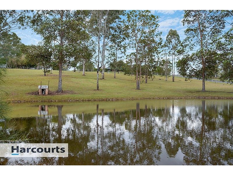 9 Mountain View Court, Samford Valley QLD 4520