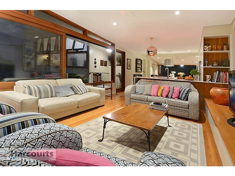 27 Ringrose Street, Stafford Heights QLD 4053