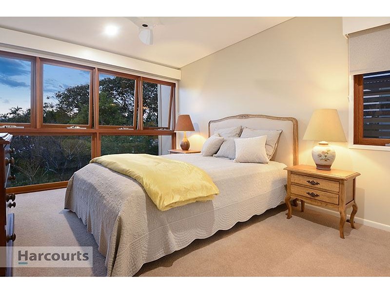 27 Ringrose Street, Stafford Heights QLD 4053