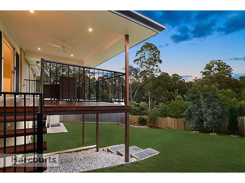 6 Colvillea Court, Everton Hills QLD 4053