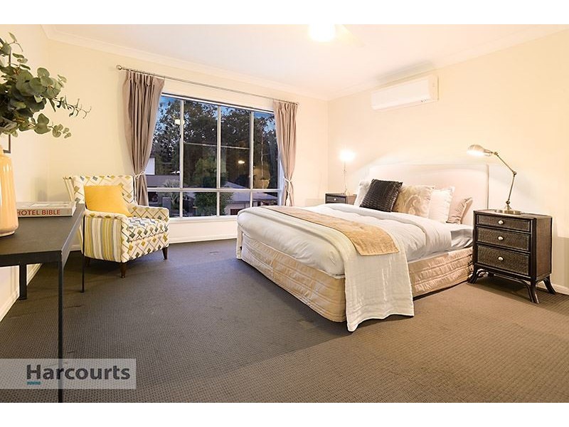 6 Colvillea Court, Everton Hills QLD 4053