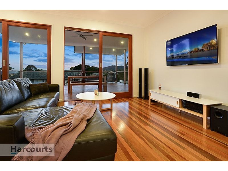 83 Minto Crescent, Arana Hills QLD 4054