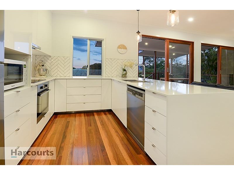 83 Minto Crescent, Arana Hills QLD 4054