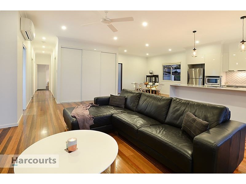 83 Minto Crescent, Arana Hills QLD 4054