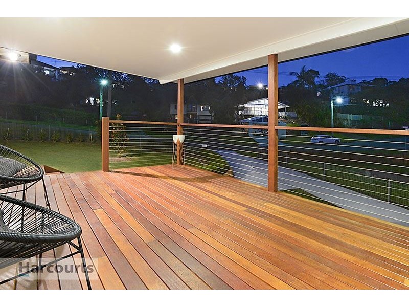 83 Minto Crescent, Arana Hills QLD 4054