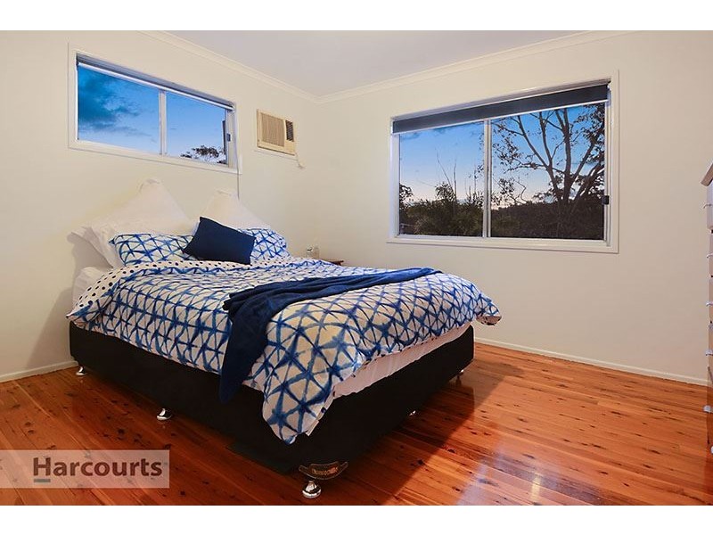 19 Caneby Street, Everton Hills QLD 4053