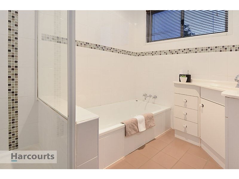 19 Caneby Street, Everton Hills QLD 4053