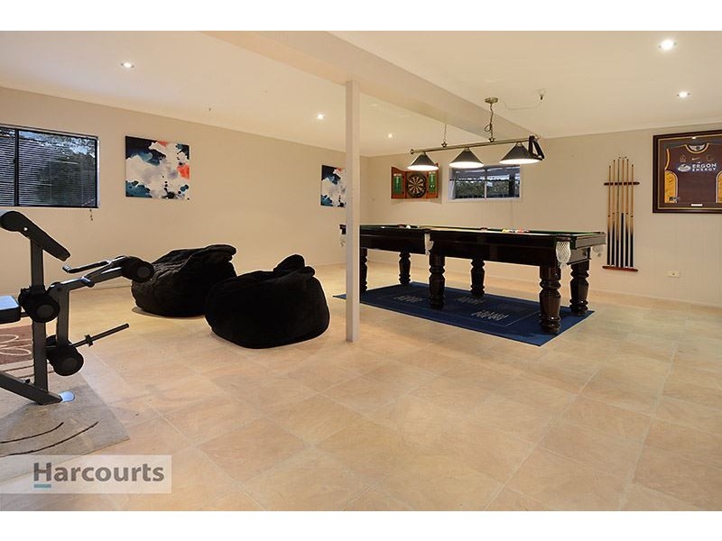 19 Caneby Street, Everton Hills QLD 4053