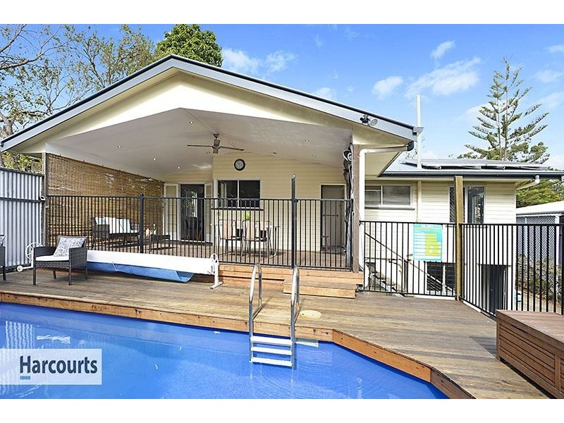 5 Malwood Street, Stafford Heights QLD 4053