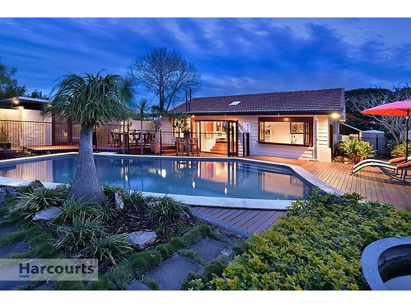 3 Ormeley Street, Stafford Heights QLD 4053