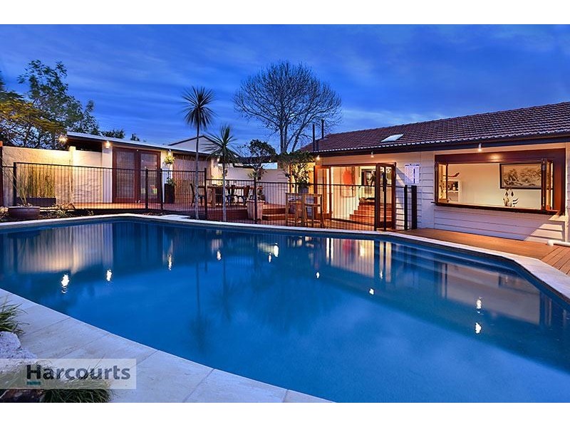 3 Ormeley Street, Stafford Heights QLD 4053