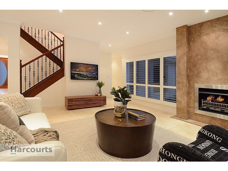 9 Landon Close, Mcdowall QLD 4053