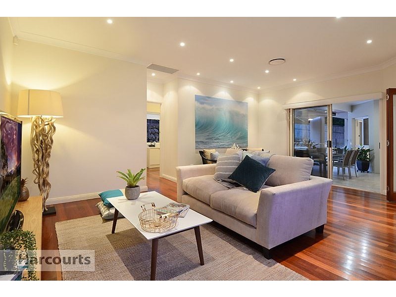 9 Landon Close, Mcdowall QLD 4053