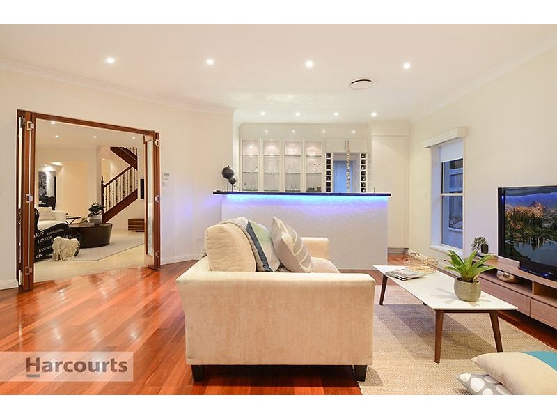 9 Landon Close, Mcdowall QLD 4053