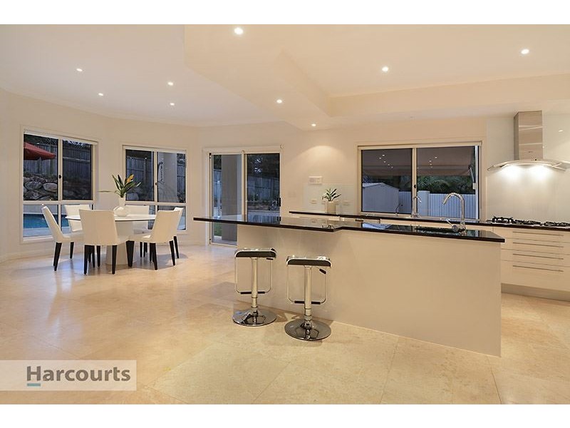 9 Landon Close, Mcdowall QLD 4053