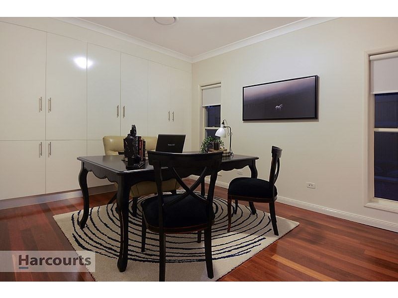 9 Landon Close, Mcdowall QLD 4053