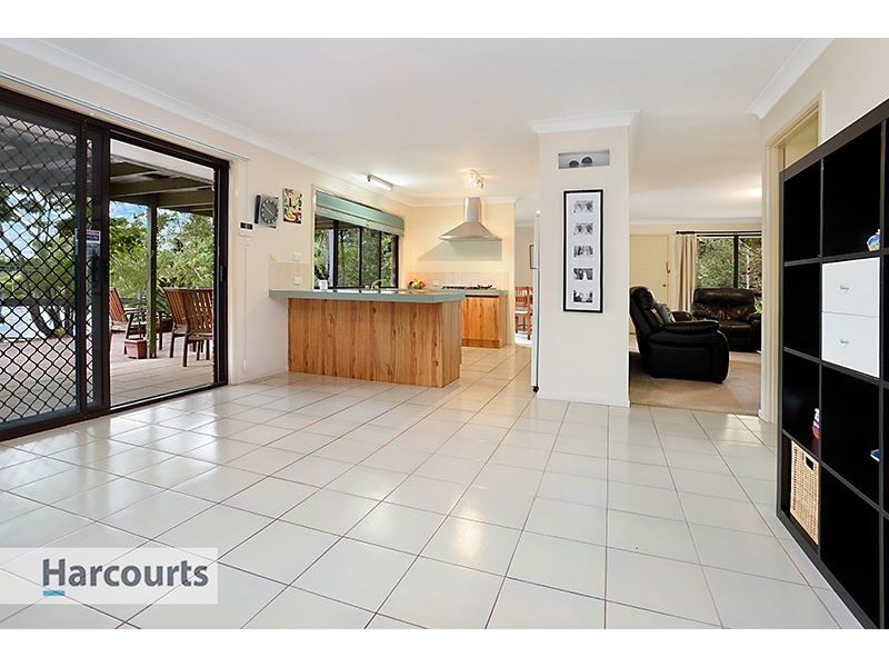 35 Tarcoola Avenue, Ferny Hills QLD 4055