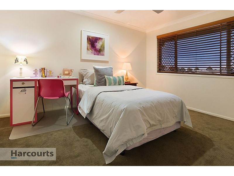 25 Morningvale Place, Mitchelton QLD 4053