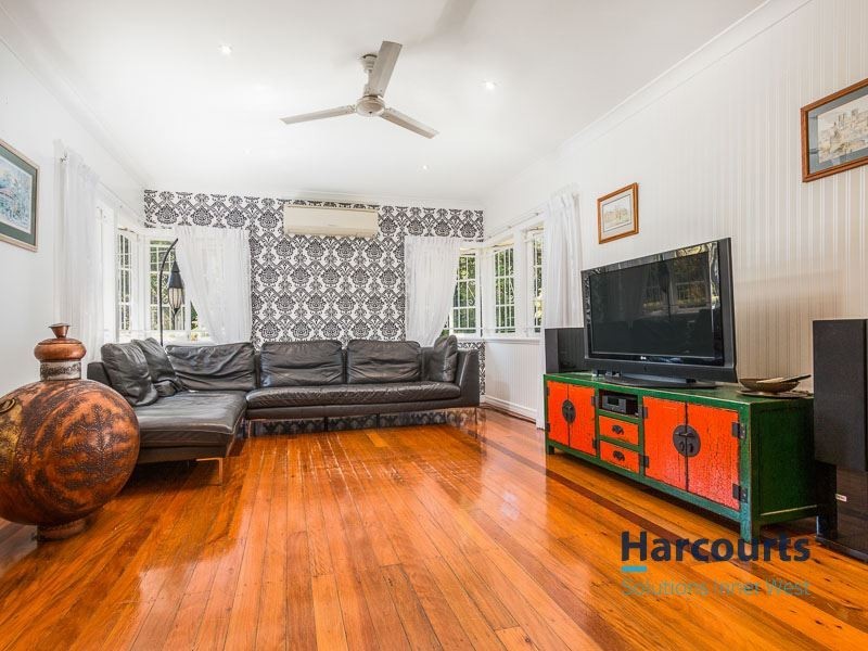 41 Royal Parade, Ashgrove QLD 4060