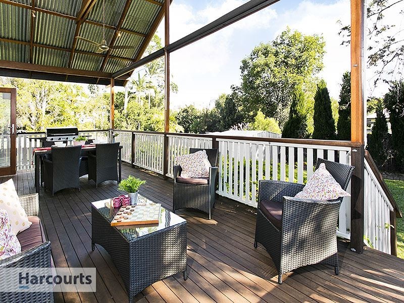 15 Gralton Street, Keperra QLD 4054