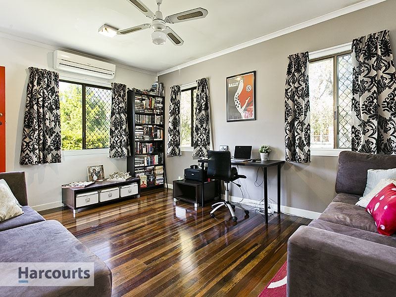 15 Gralton Street, Keperra QLD 4054