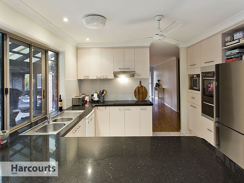 6 Stanford Close, Ferny Grove QLD 4055