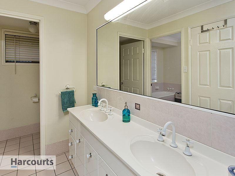 6 Stanford Close, Ferny Grove QLD 4055