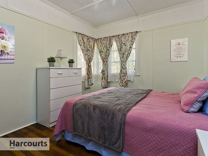 24 Gralton Street, Keperra QLD 4054