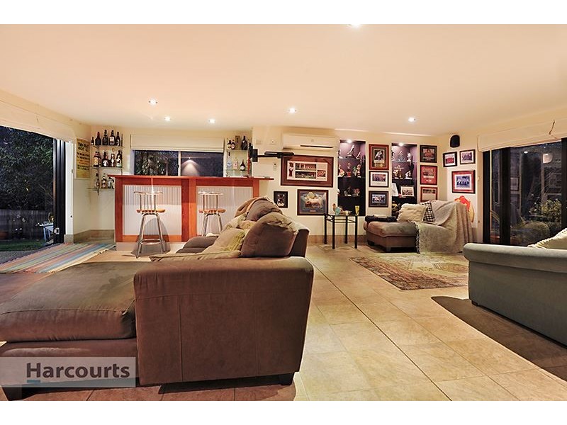 15 Lemm Street, Everton Hills QLD 4053
