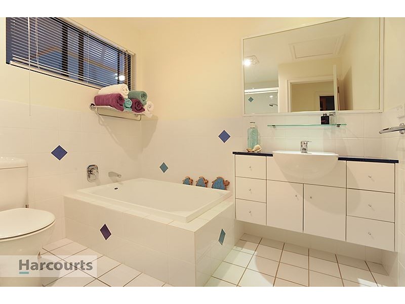 15 Lemm Street, Everton Hills QLD 4053
