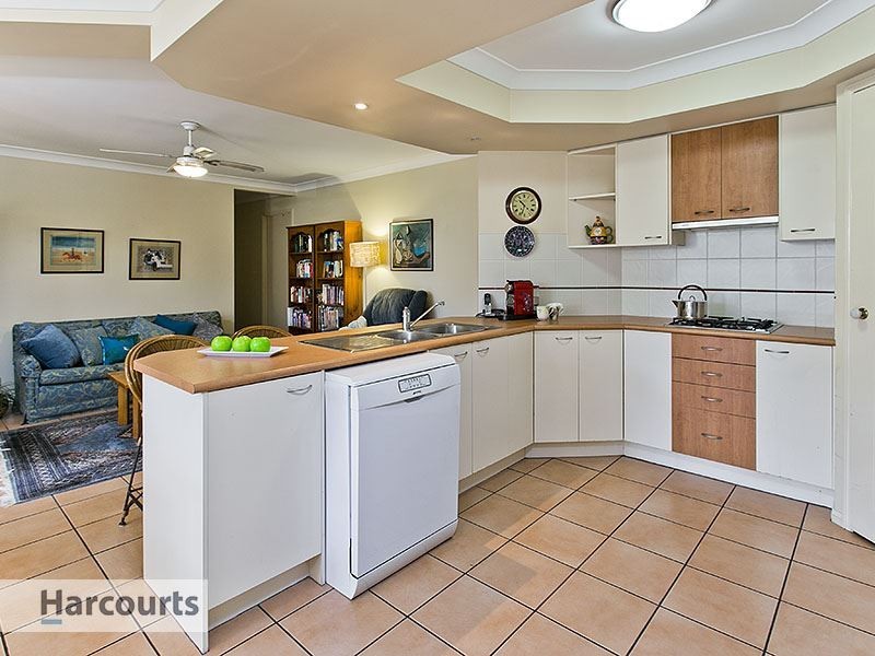 11 De Niro Place, Keperra QLD 4054