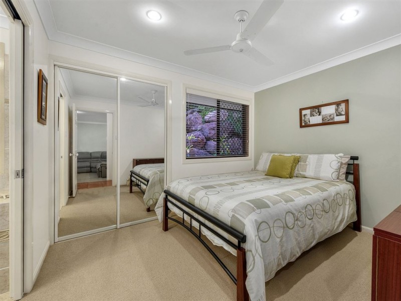 6 Tinaroo Court, Albany Creek QLD 4035