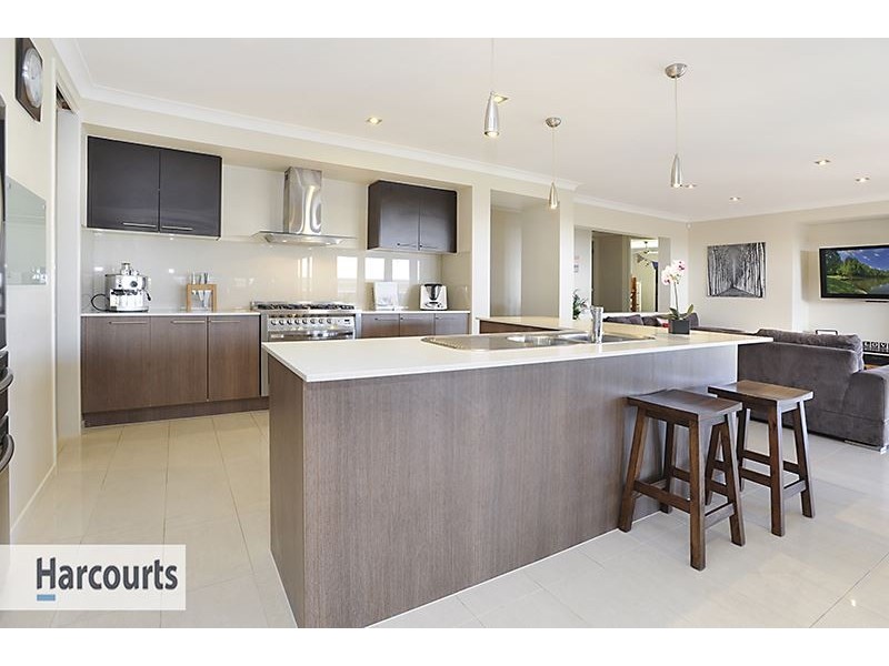 42 Rivergum Drive, Eatons Hill QLD 4037