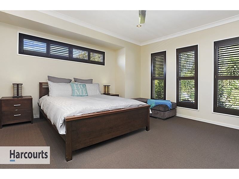 42 Rivergum Drive, Eatons Hill QLD 4037